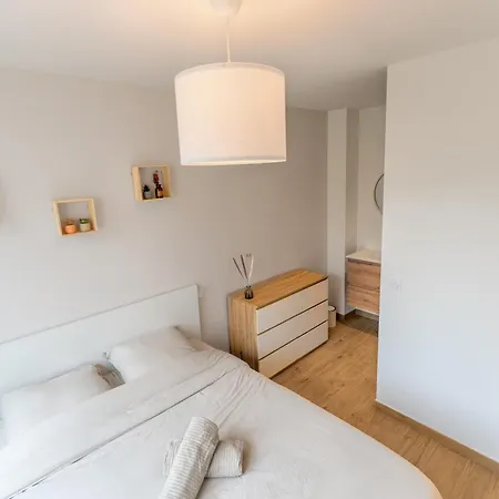 Leone - A 500m De La De Malo *