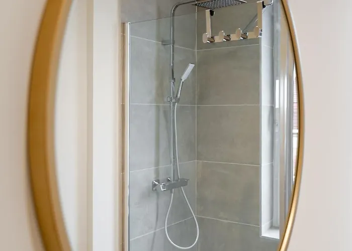 Leone - à 500m De La De Malo