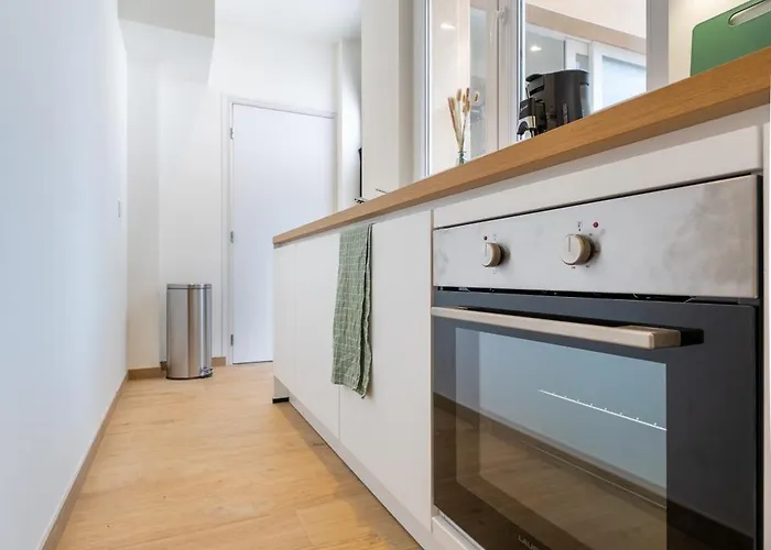 Leone - à 500m De La De Malo